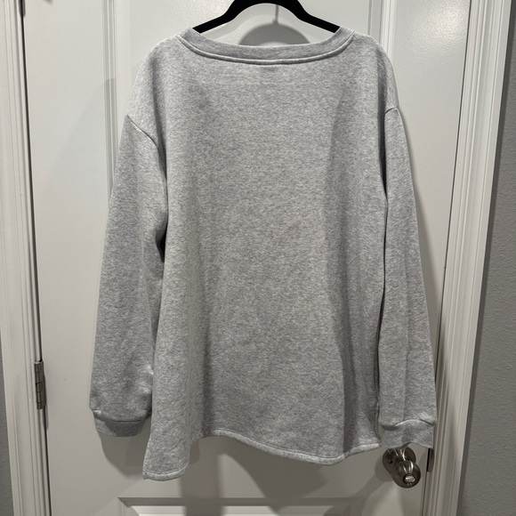 NWT Gray Minnie Mouse Sweatshirt - Picture 6 of 8